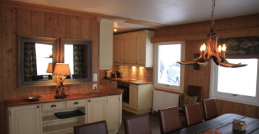 “Utsikten” – hytte midt i bakken